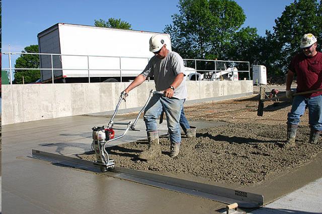 Where to find Concrete Power Screed in Delano