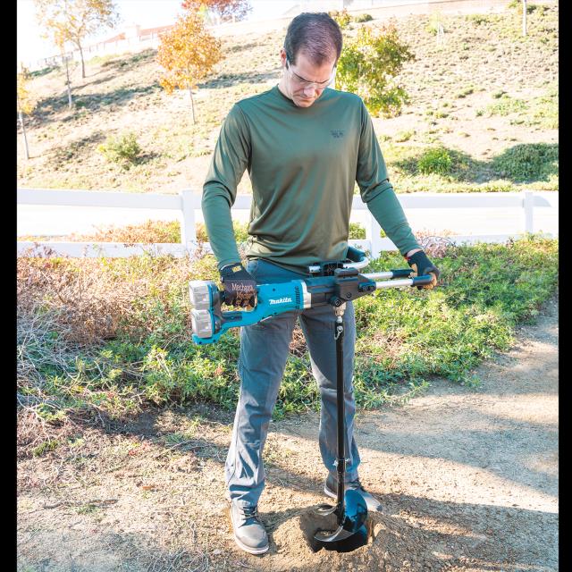 Where to find 1 Man Auger Cordless in Delano