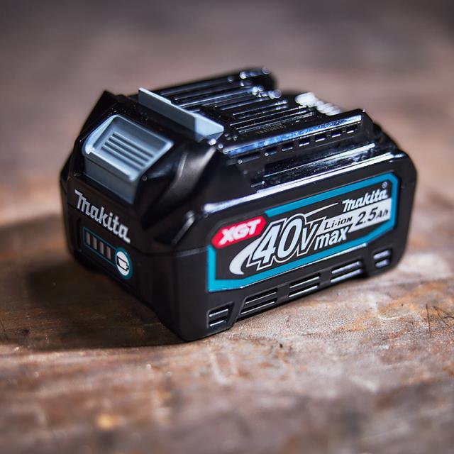 Rental store for MAKITA BATTERY 2.5 40v Cordless in Delano MN
